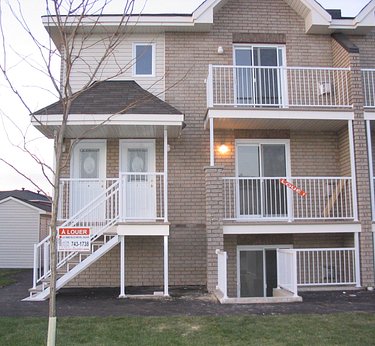 31, de Pradet, #2, Gatineau QC — photo 1